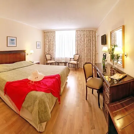 Corfu Palace Szálloda 5*